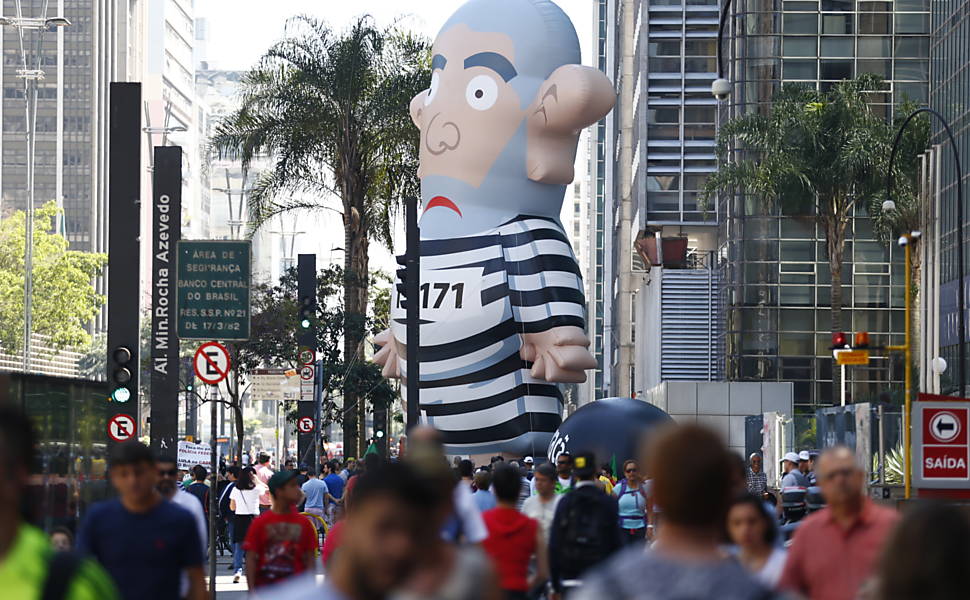 Materiais de alta visibilidade para campanhas políticas
