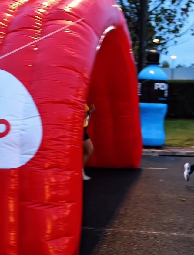 Túnel inflável Powerade em corrida